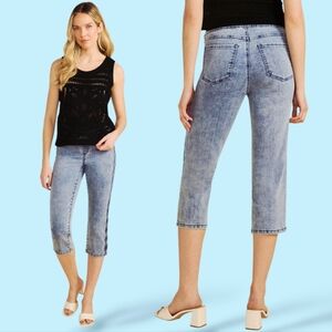 Divided H&M Women's Light Acid Wash Denim High Waist Capri Pants